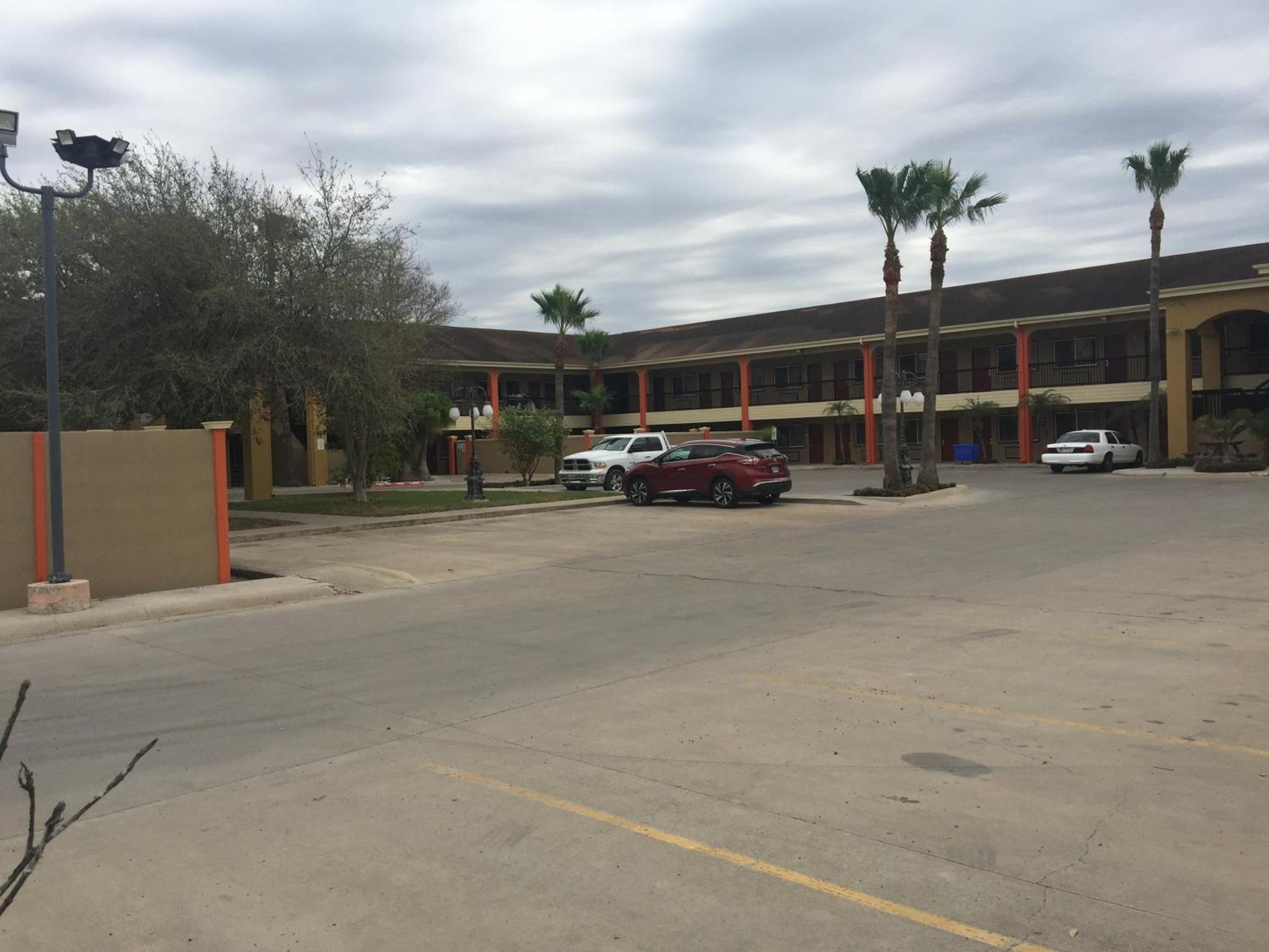 Texas Inn And Suites City Center At University Dr. Edinburg Luaran gambar