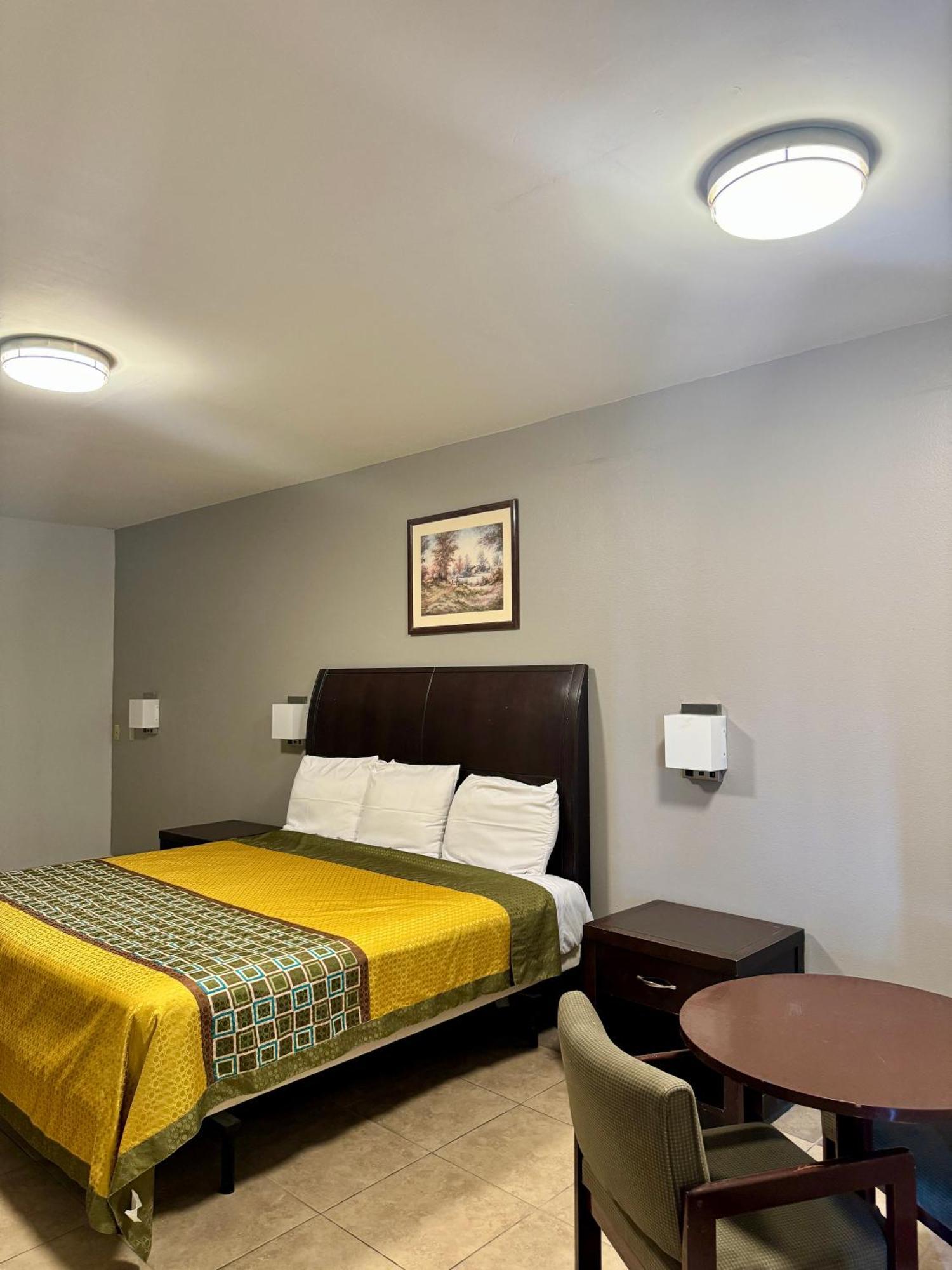 Texas Inn And Suites City Center At University Dr. Edinburg Luaran gambar