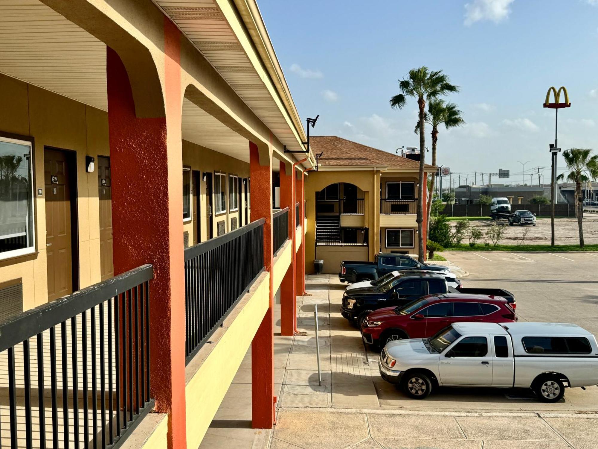 Texas Inn And Suites City Center At University Dr. Edinburg Luaran gambar