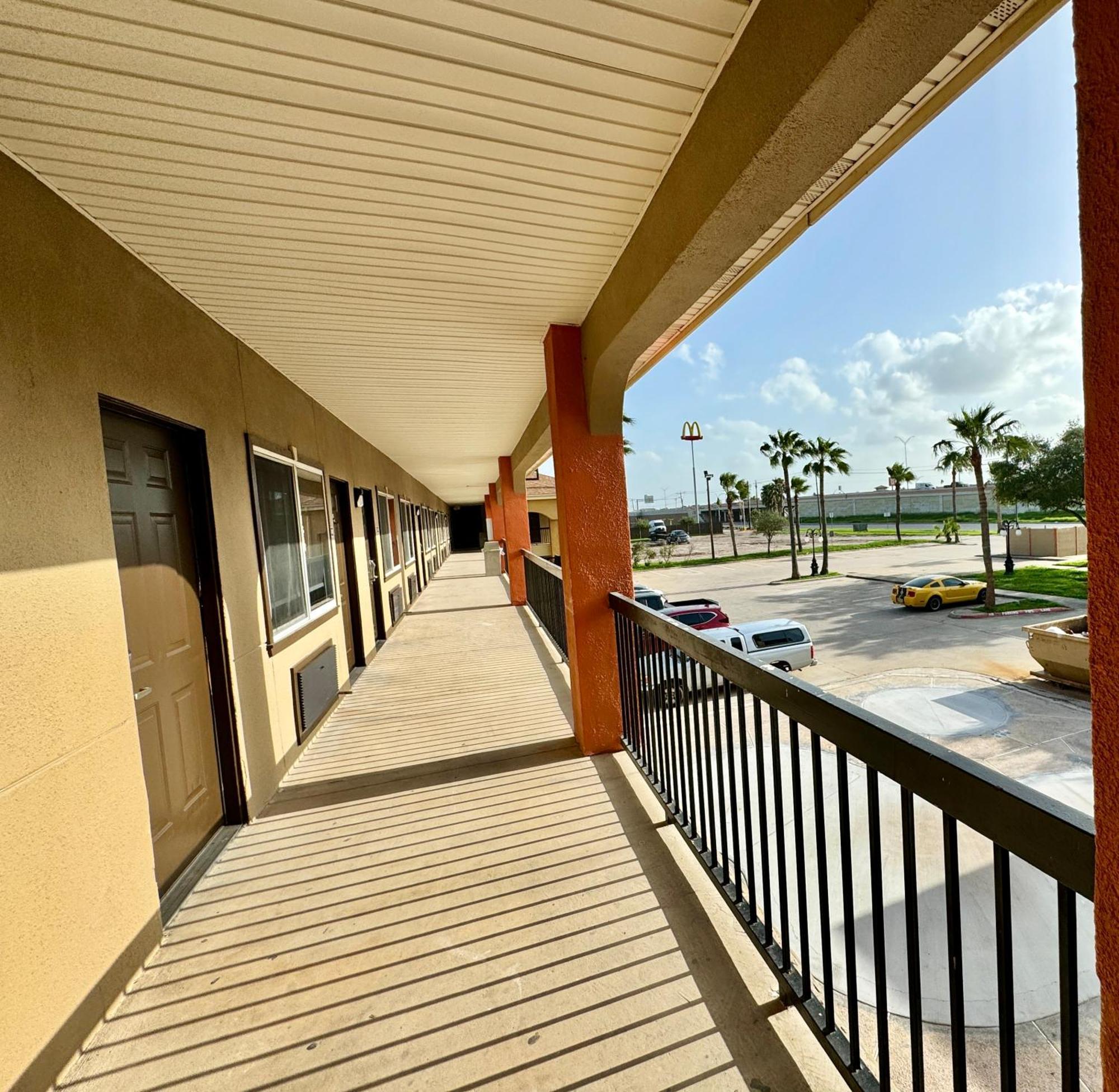 Texas Inn And Suites City Center At University Dr. Edinburg Luaran gambar