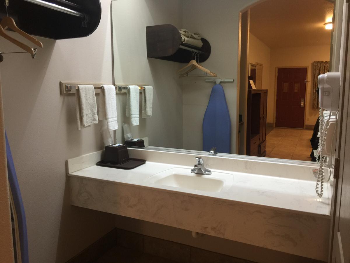Texas Inn And Suites City Center At University Dr. Edinburg Luaran gambar