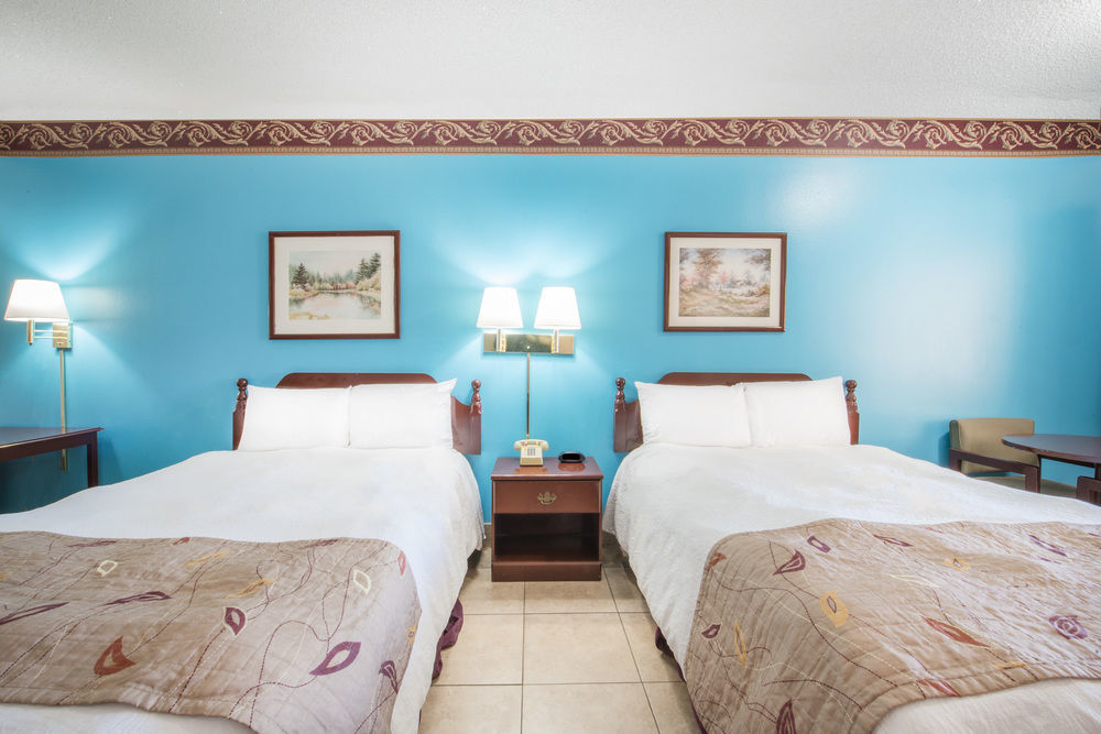 Texas Inn And Suites City Center At University Dr. Edinburg Luaran gambar