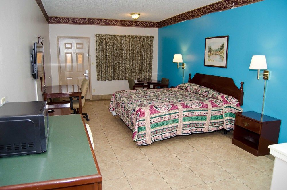 Texas Inn And Suites City Center At University Dr. Edinburg Luaran gambar